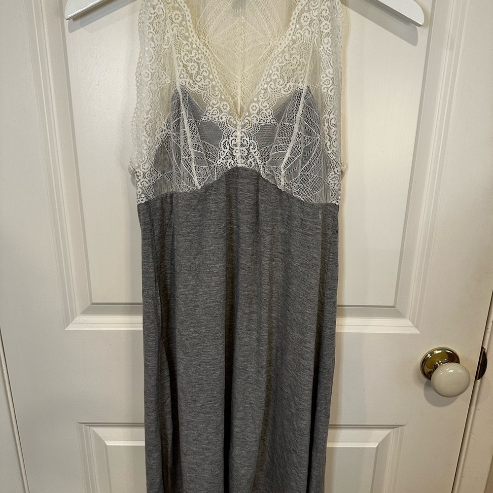 Elegant Lace Trim Gray Nightgown